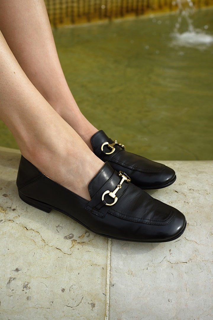 BRENDA 60005 <br>Black loafer