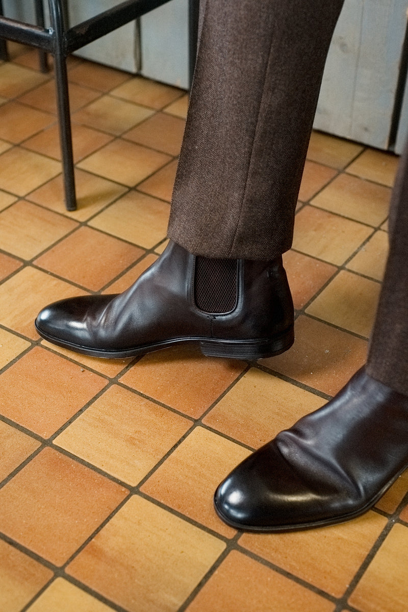 ESSENTIAL KRIS 96628<br> Classic Mahogany Chelsea boots