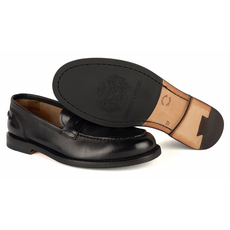 ZOE 56040<br>Black loafers